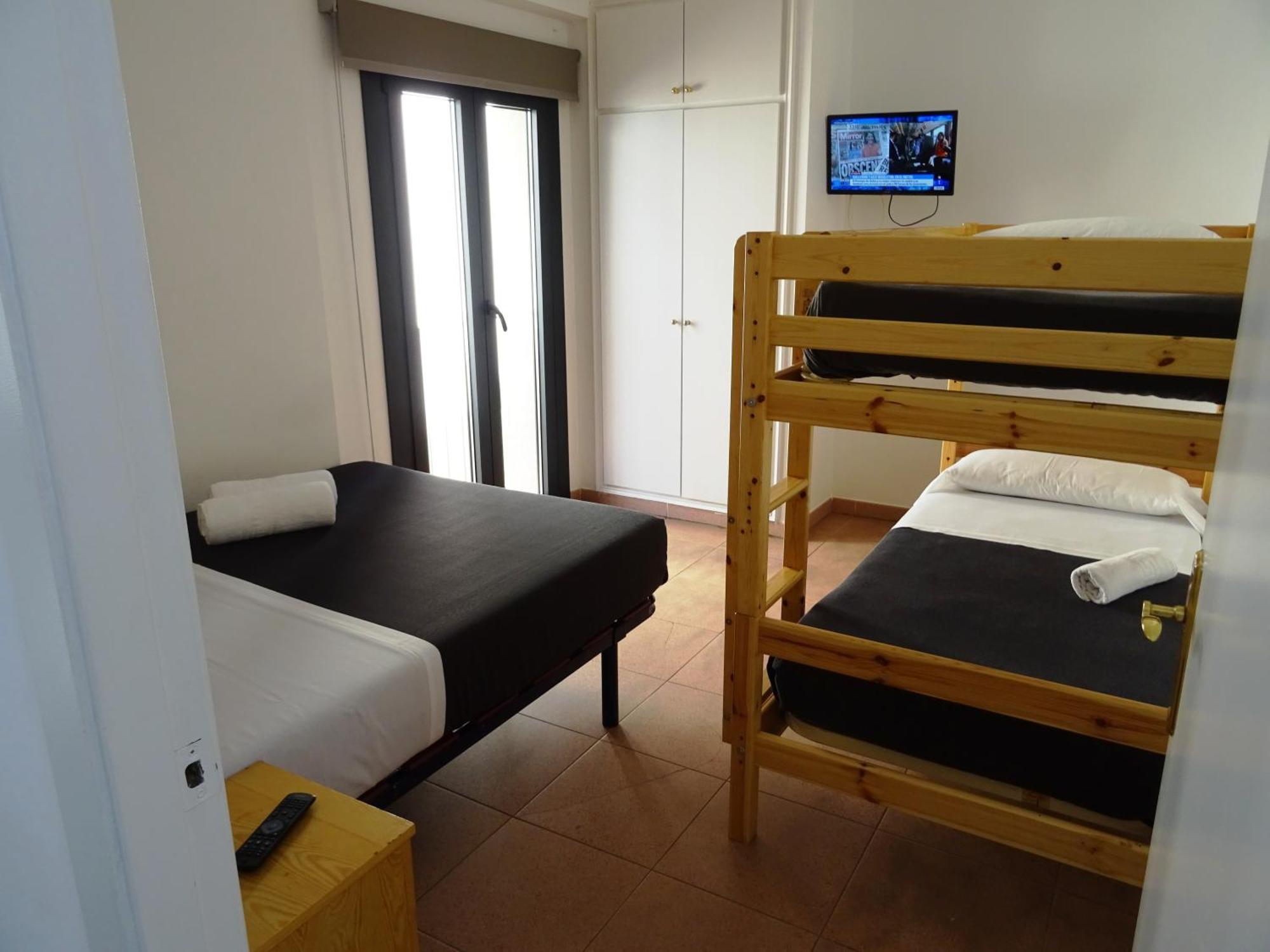 Center Plaza Figueres Appartement Figueres  Buitenkant foto