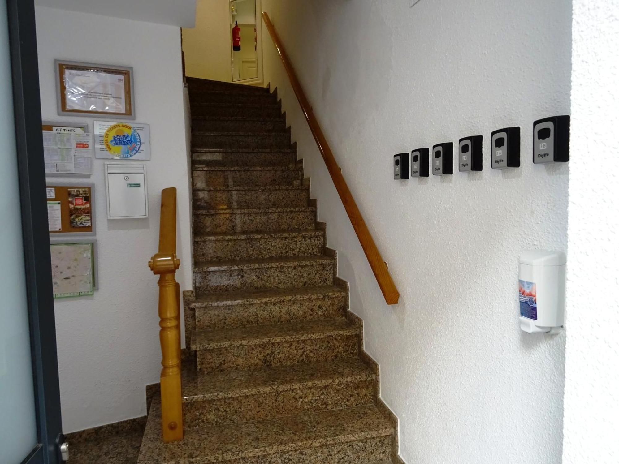 Center Plaza Figueres Appartement Figueres  Buitenkant foto
