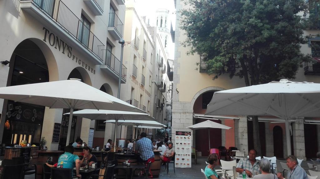 Center Plaza Figueres Appartement Figueres  Buitenkant foto