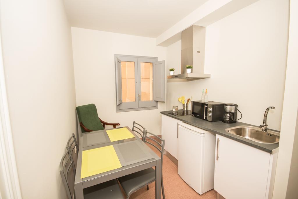 Center Plaza Figueres Appartement Figueres  Buitenkant foto