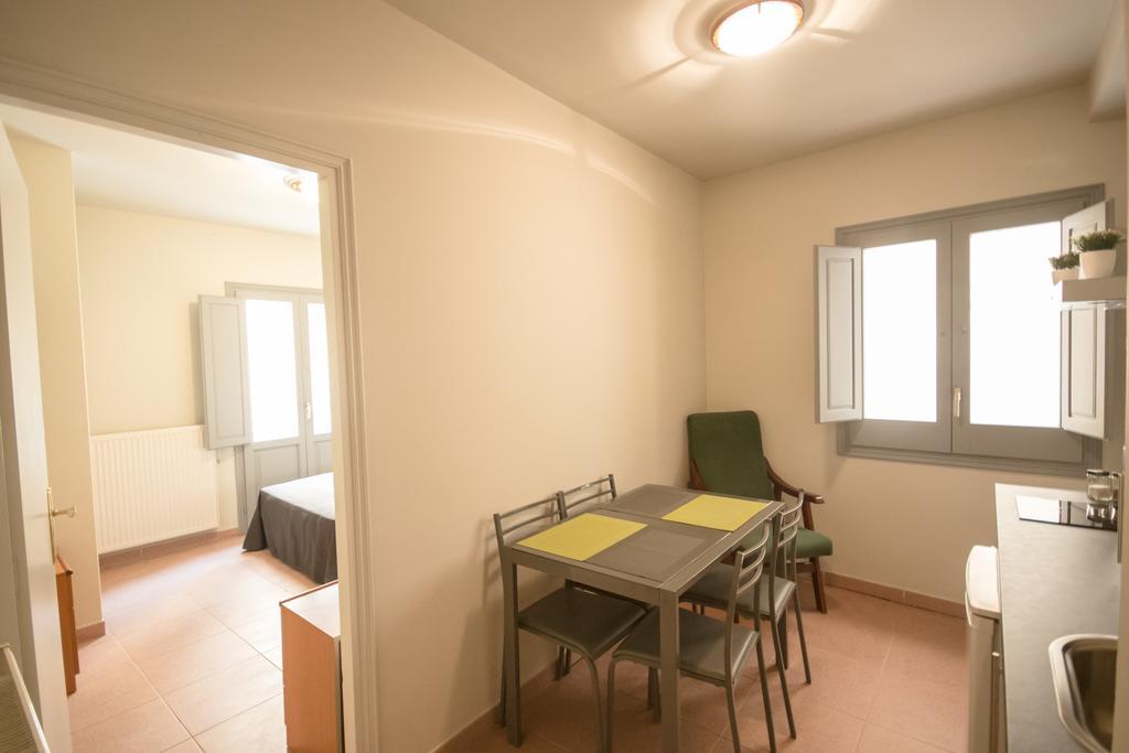 Center Plaza Figueres Appartement Figueres  Buitenkant foto