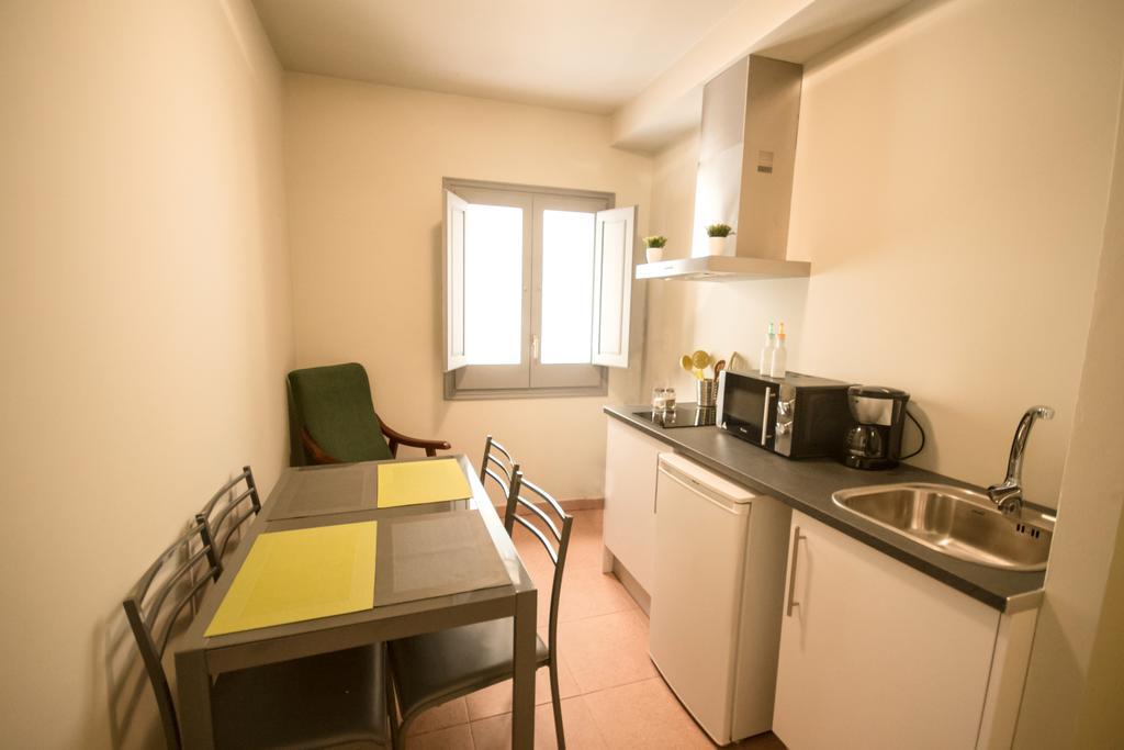 Center Plaza Figueres Appartement Figueres  Buitenkant foto